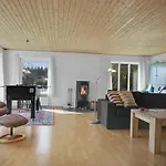 Yorick - 1km From The Sea By Interhome * Hals