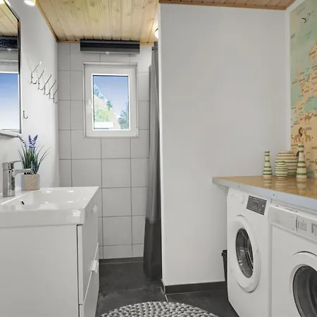 Yorick - 1km From The Sea By Interhome *